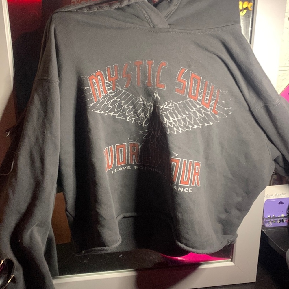 grey graphic cropped hoodie